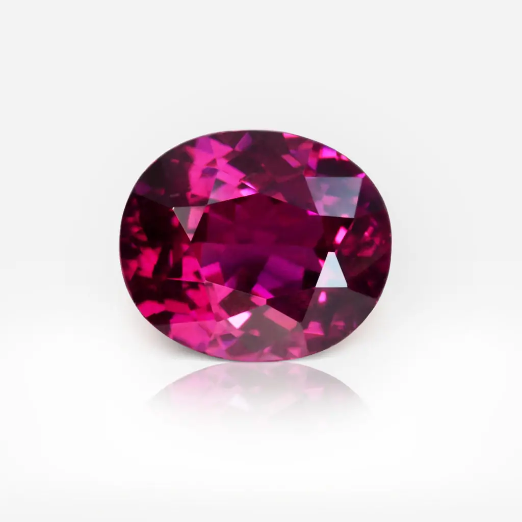 6.97 carat Oval Shape Pinkish Red Tanzanian Rhodolite Garnet