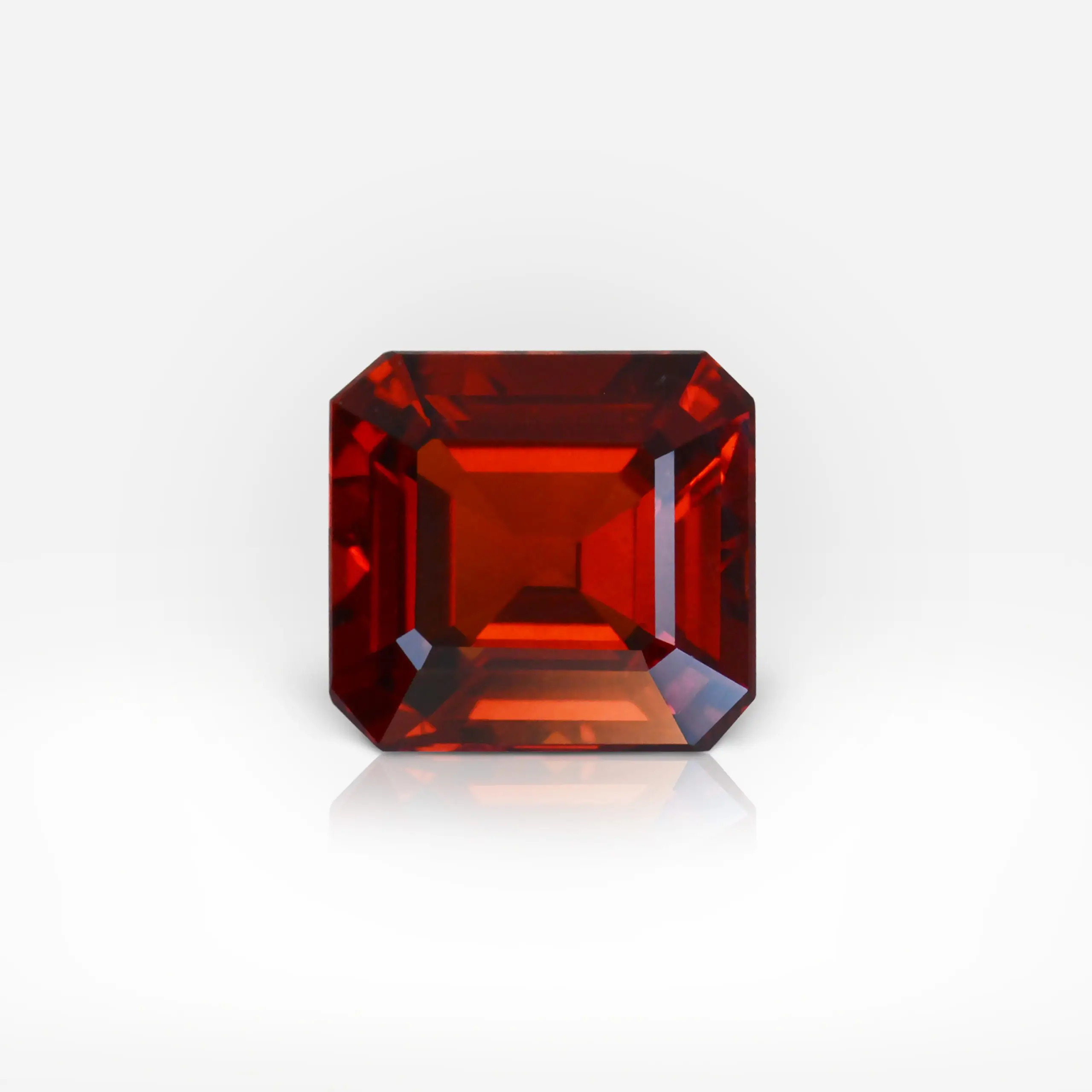 3.85 carat Emerald Shape Nigerian Spessaertite Garnet - picture 1