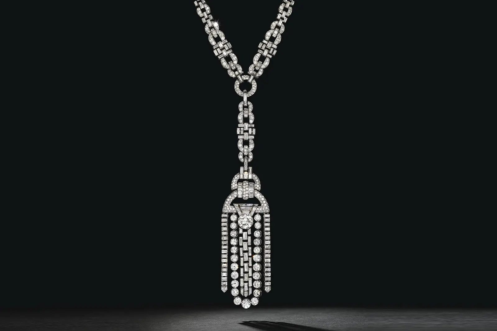 History of Art Deco jewelry