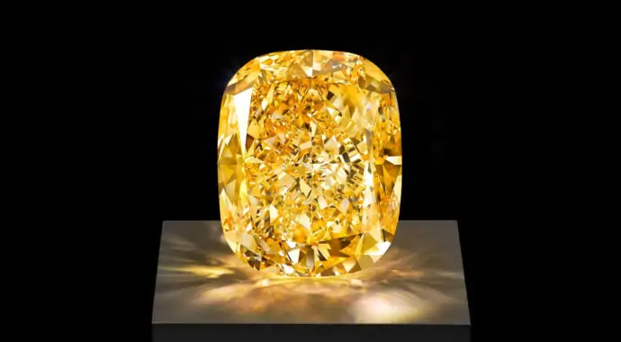 What are yellow diamonds: how rare and expensive they are