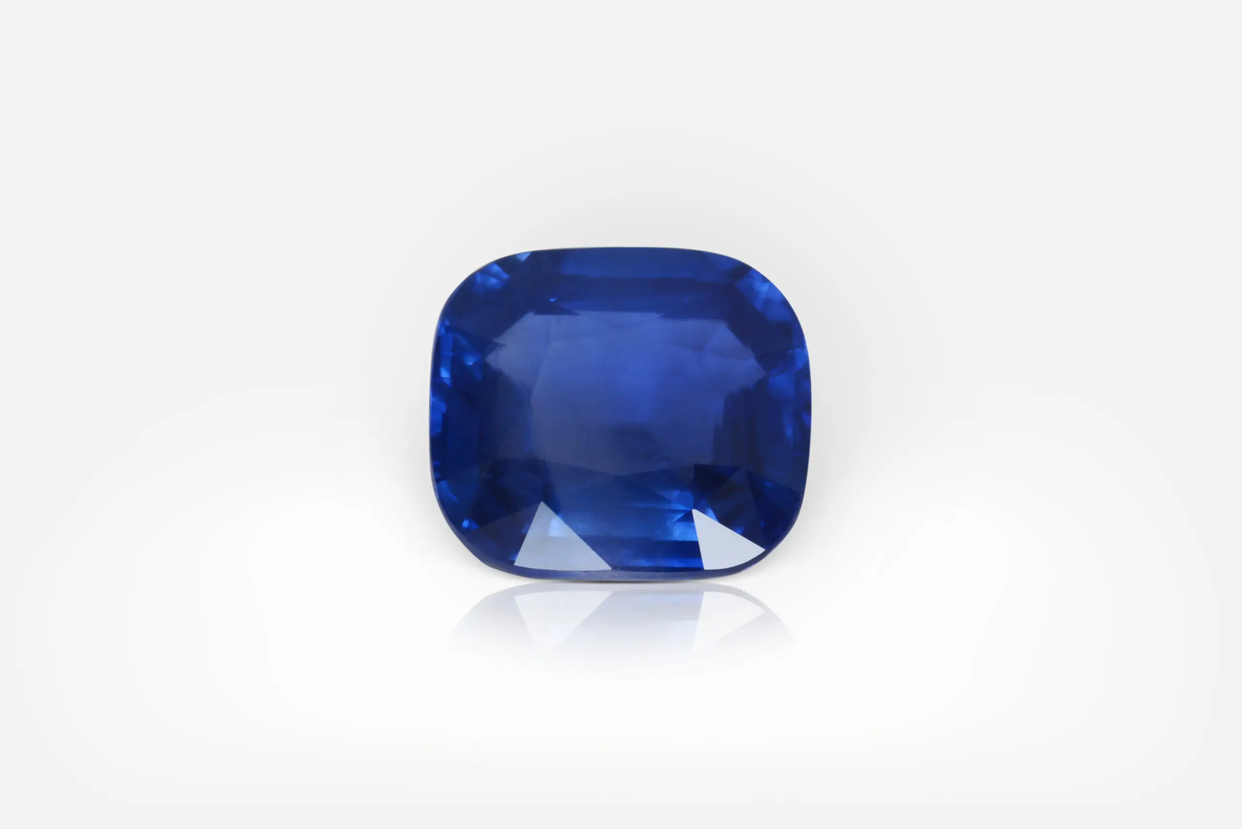 4.98 carat Sri Lanka Blue Sapphire Cushion Shape GRS - picture 1