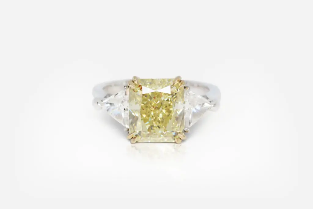 5.02 carat Fancy Yellow SI1 Radiant Shape Diamond Ring GIA - picture 1