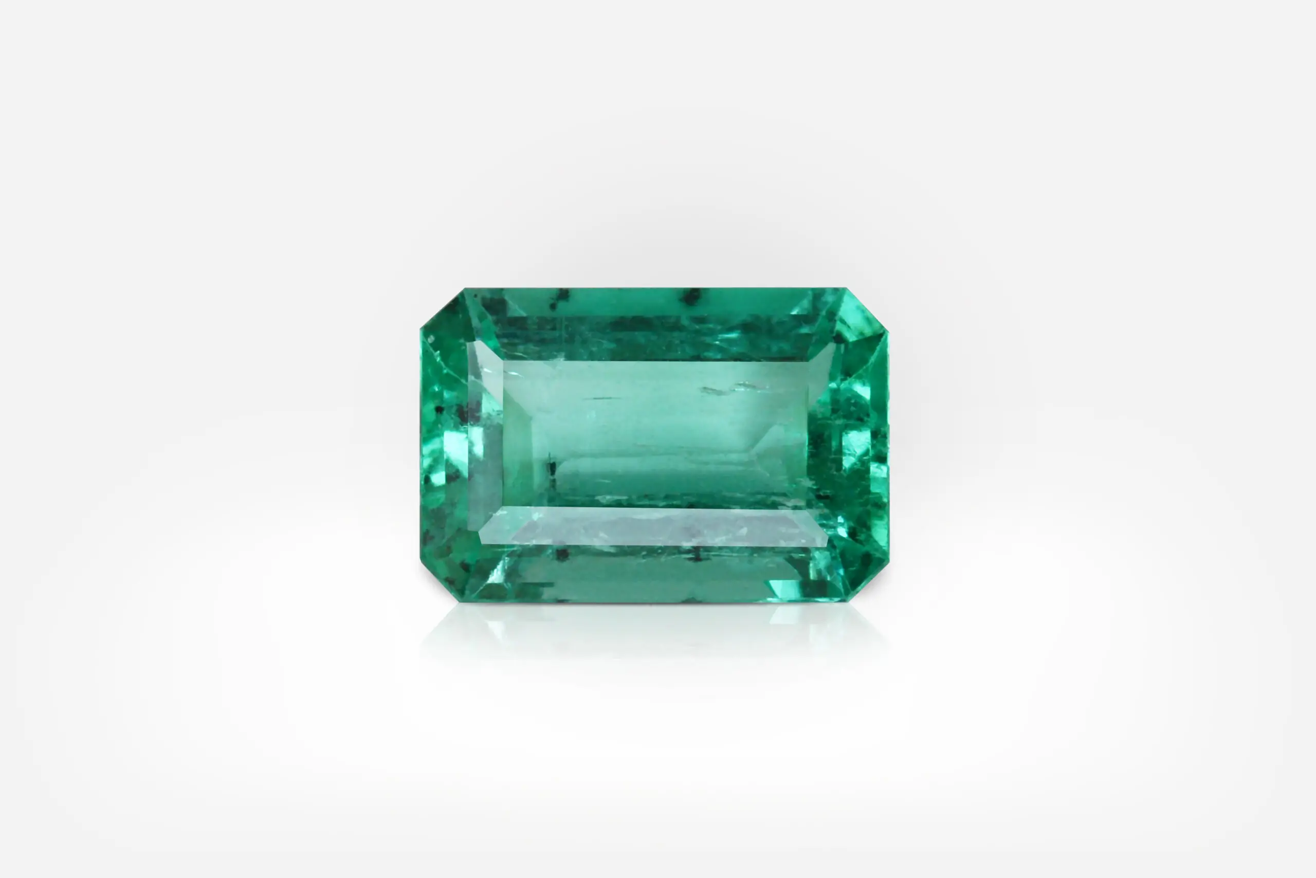 1.87 carat Colombian Green Emerald Octagon Shape - picture 1