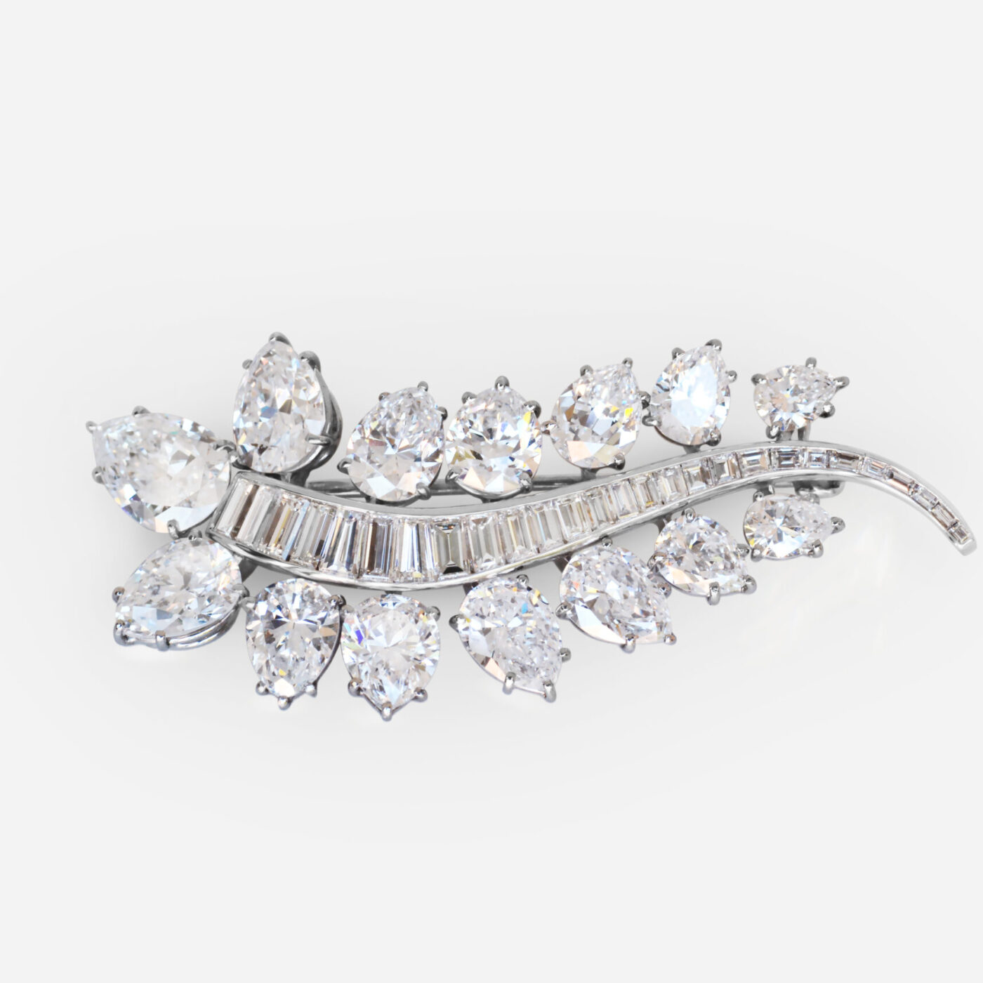 Platinum and Diamond Pear Shape Brooch Harry Winston - picture 1