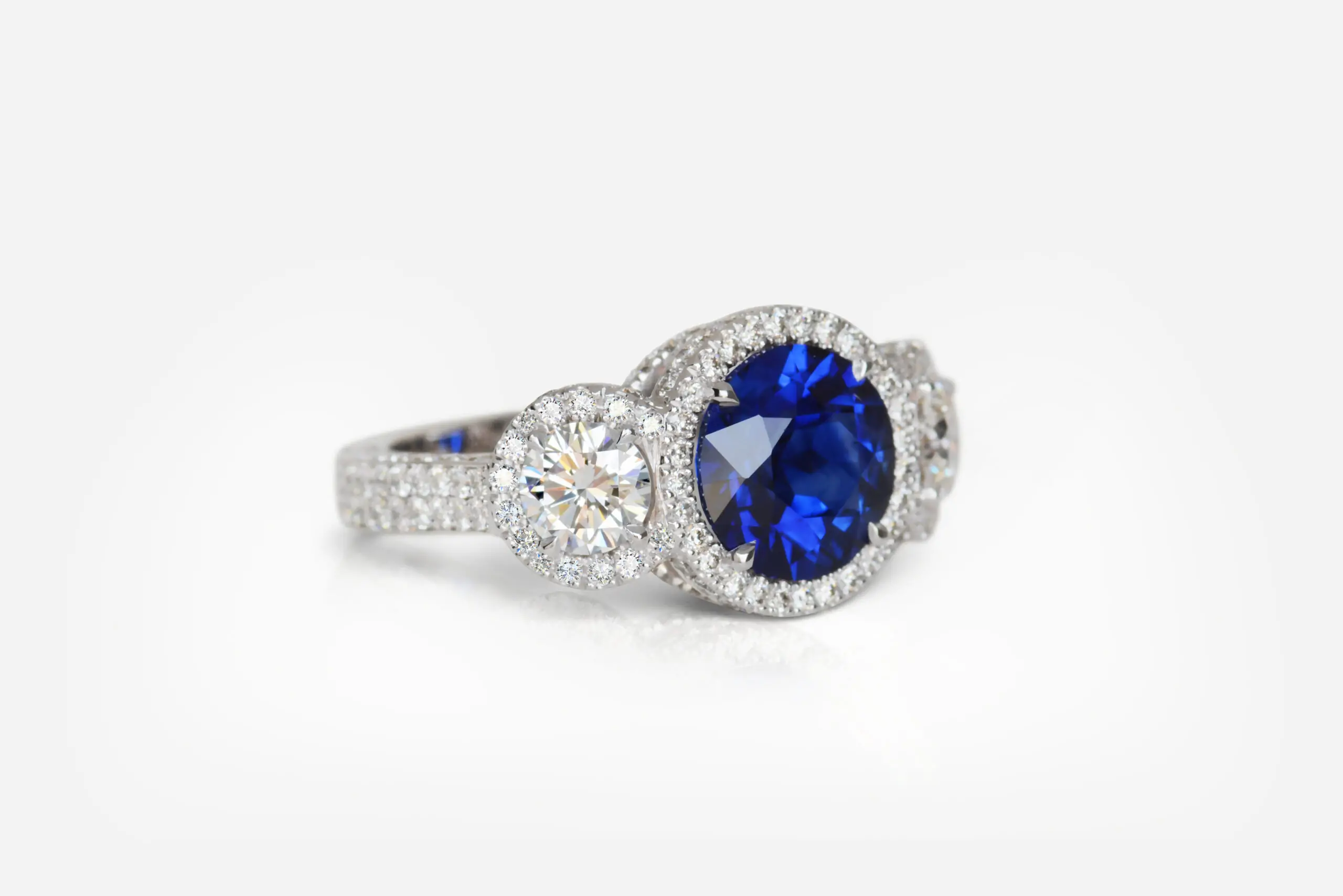 Sapphire Ring - thumb picture 1