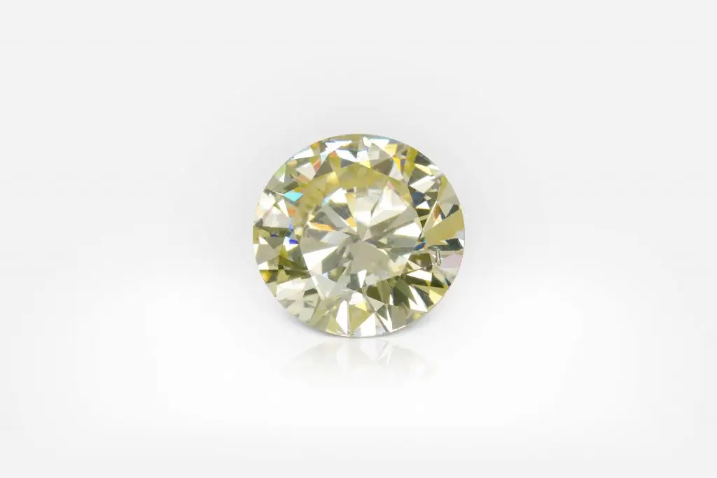 5.17 Carat U-V Round Brilliant Shape SI2 Diamond GIA - picture 1