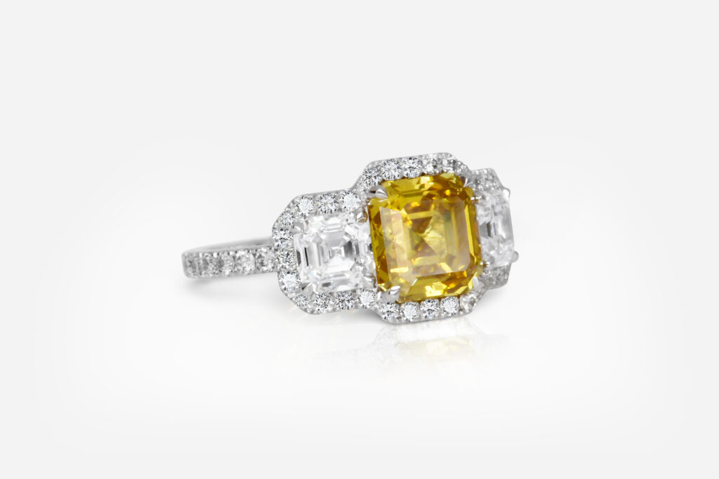 2.55 carat Fancy Intense Olive-Yellow Square Emerald Diamond Ring HRD - picture 1