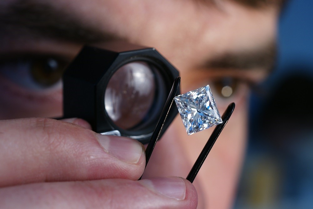 IGI certification – what is an IGI certified diamond?