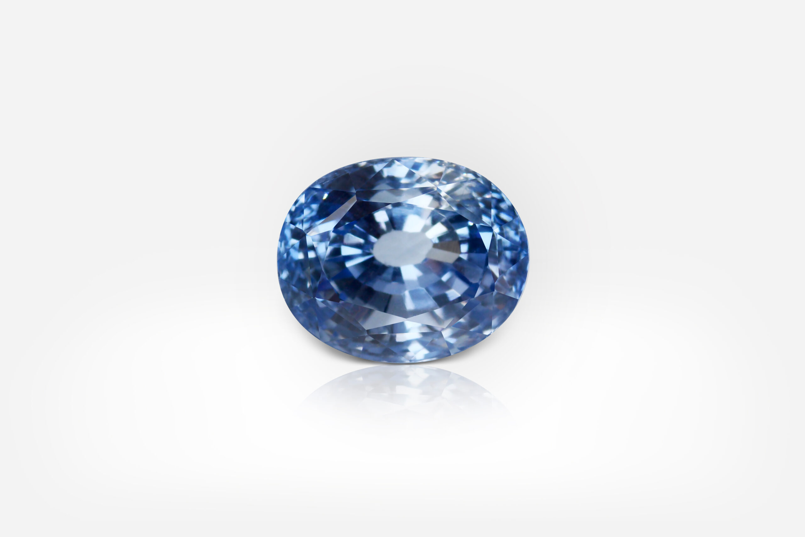 3.40 carat Blue Oval Shape Sri Lanka Sapphire - picture 1