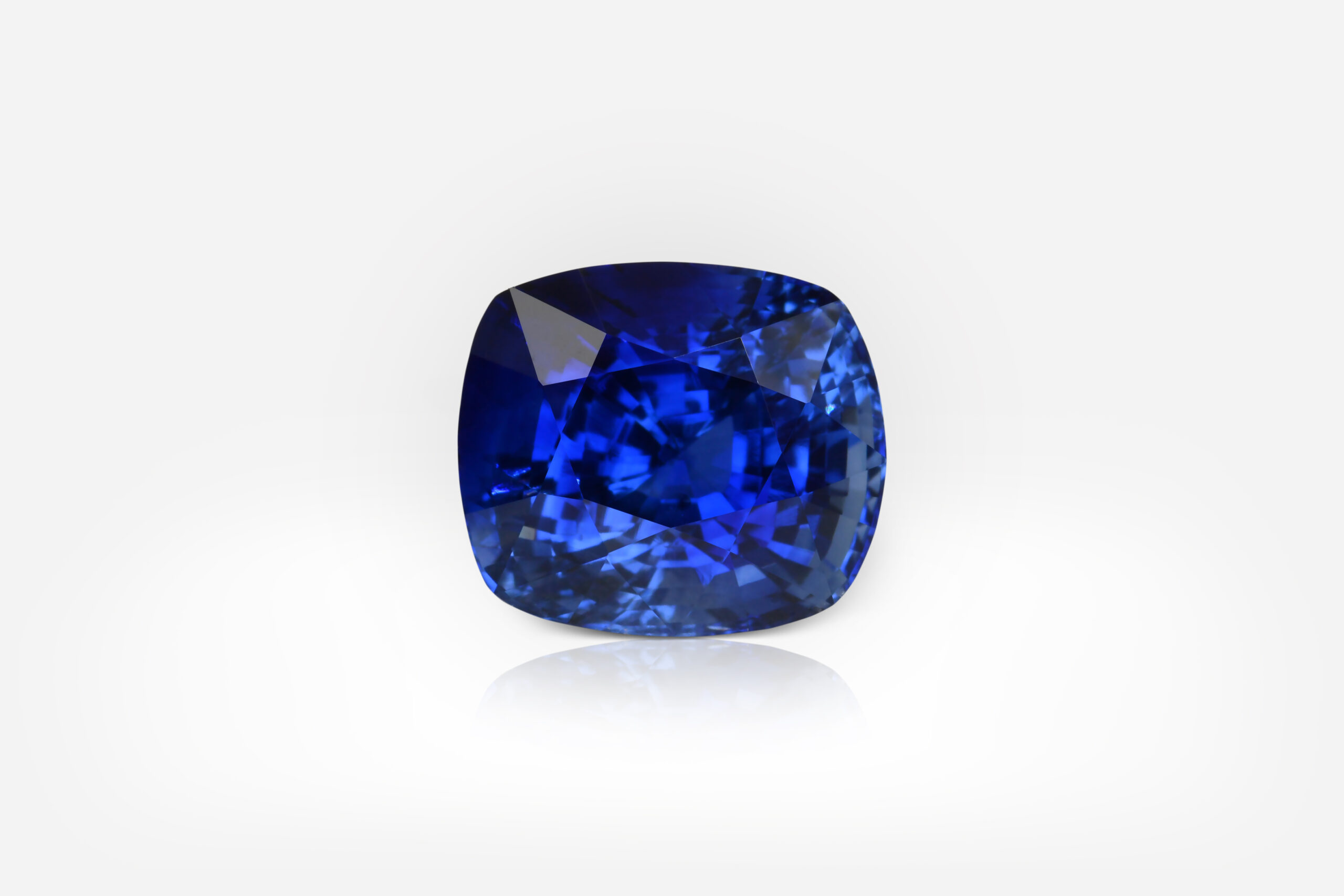 7.65 carat Intense to Vivid Blue Cushion Shape Sri Lanka Sapphire GRS - picture 1