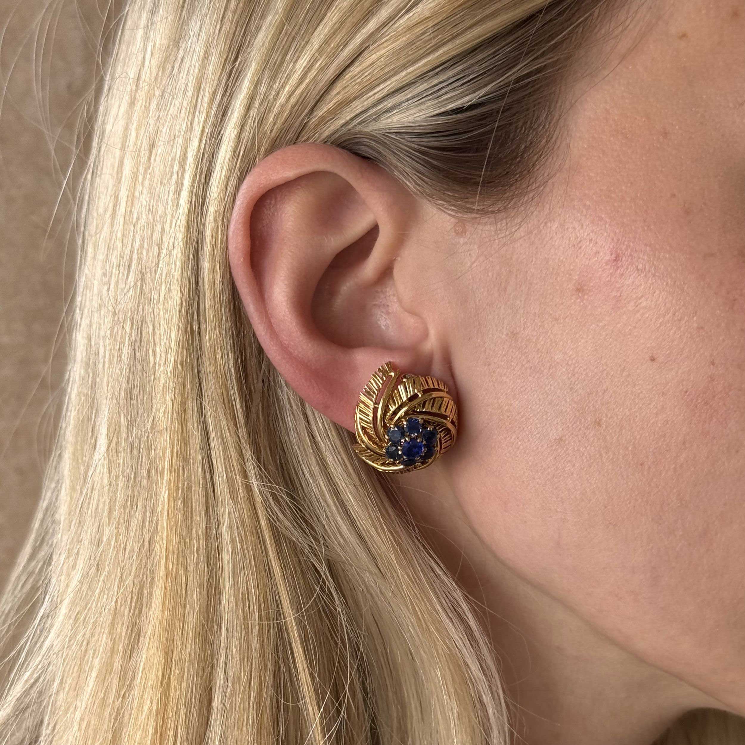 Les Clips d&rsquo;Oreilles Cartier Saphir Tourbillon - thumb picture 3