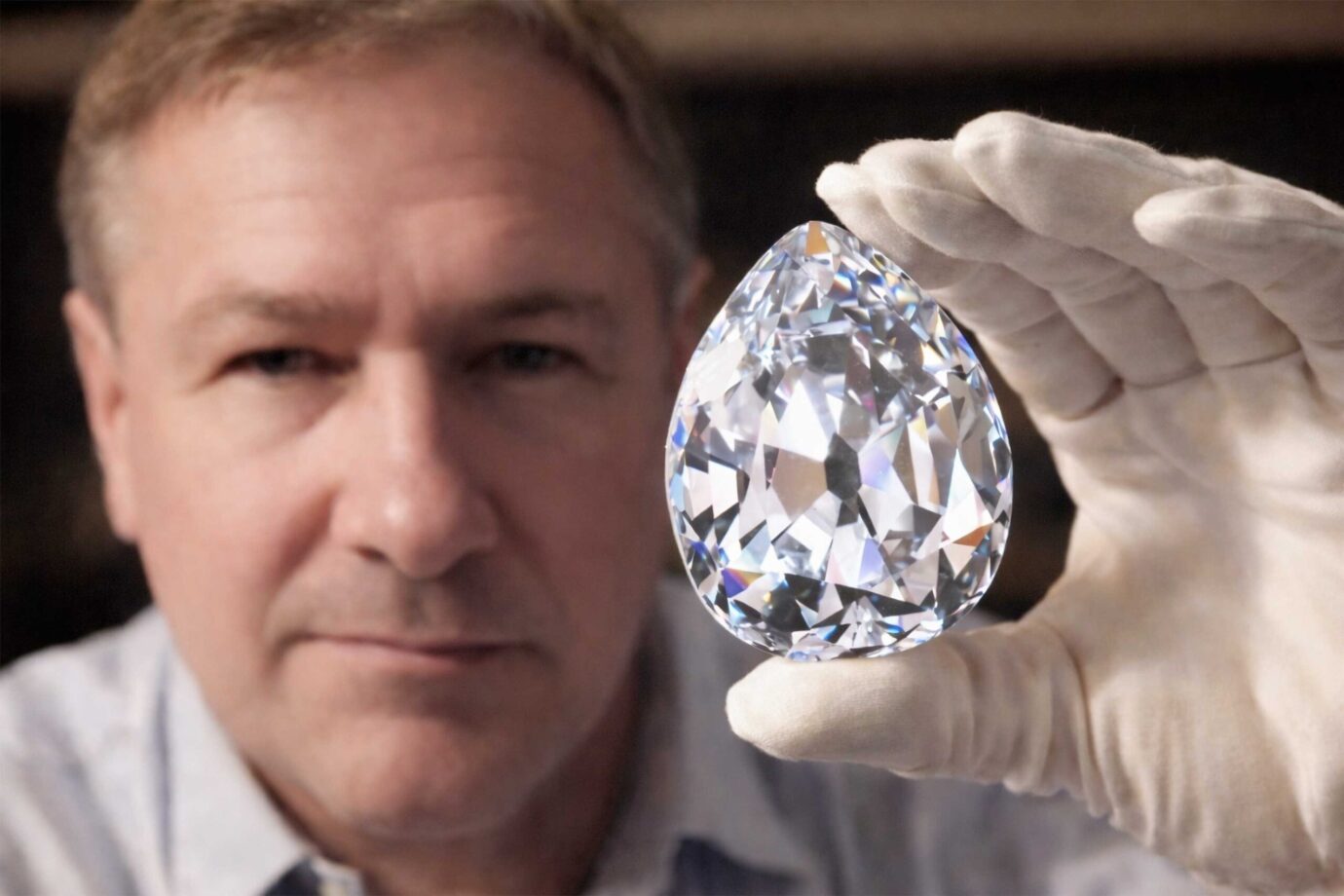 The Largest Diamonds Ever Discovered: A Complete Guide to Record-Breaking Gems