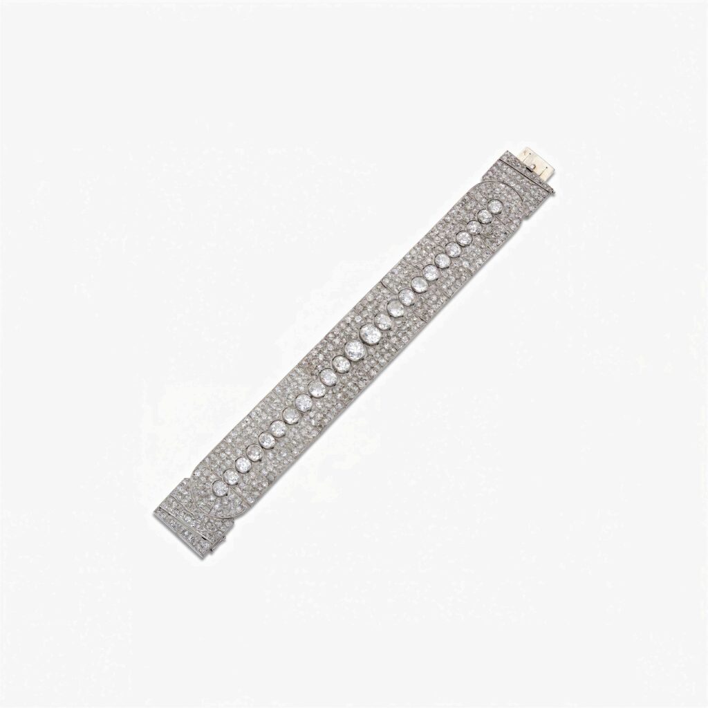 Chaumet Art Deco Old Mine-Cut Diamond Bracelet, Platinum and Gold, 1920s