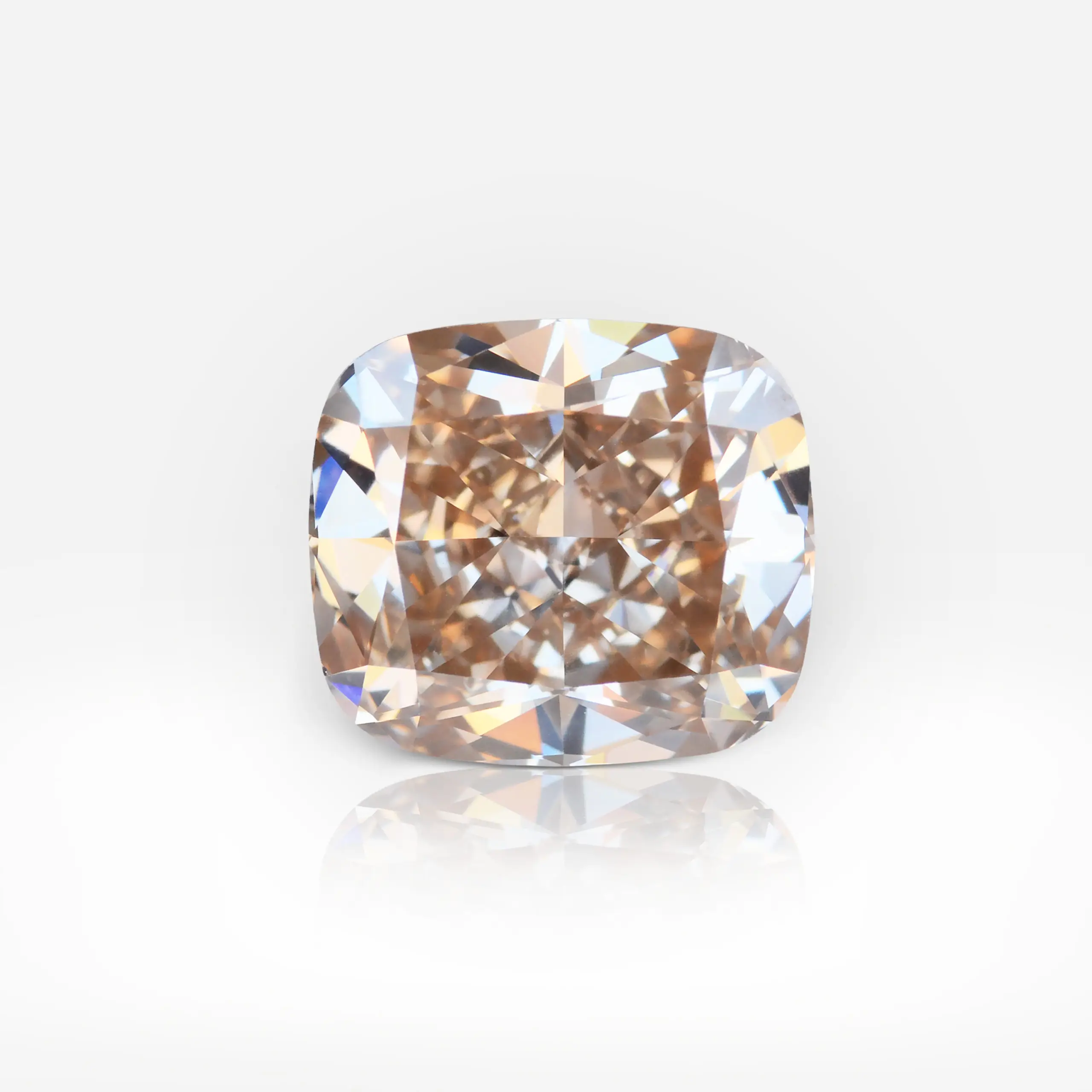 5.01 carat Fancy Light Yellowish Brown VVS1 Cushion Shape Diamond GIA - picture 1