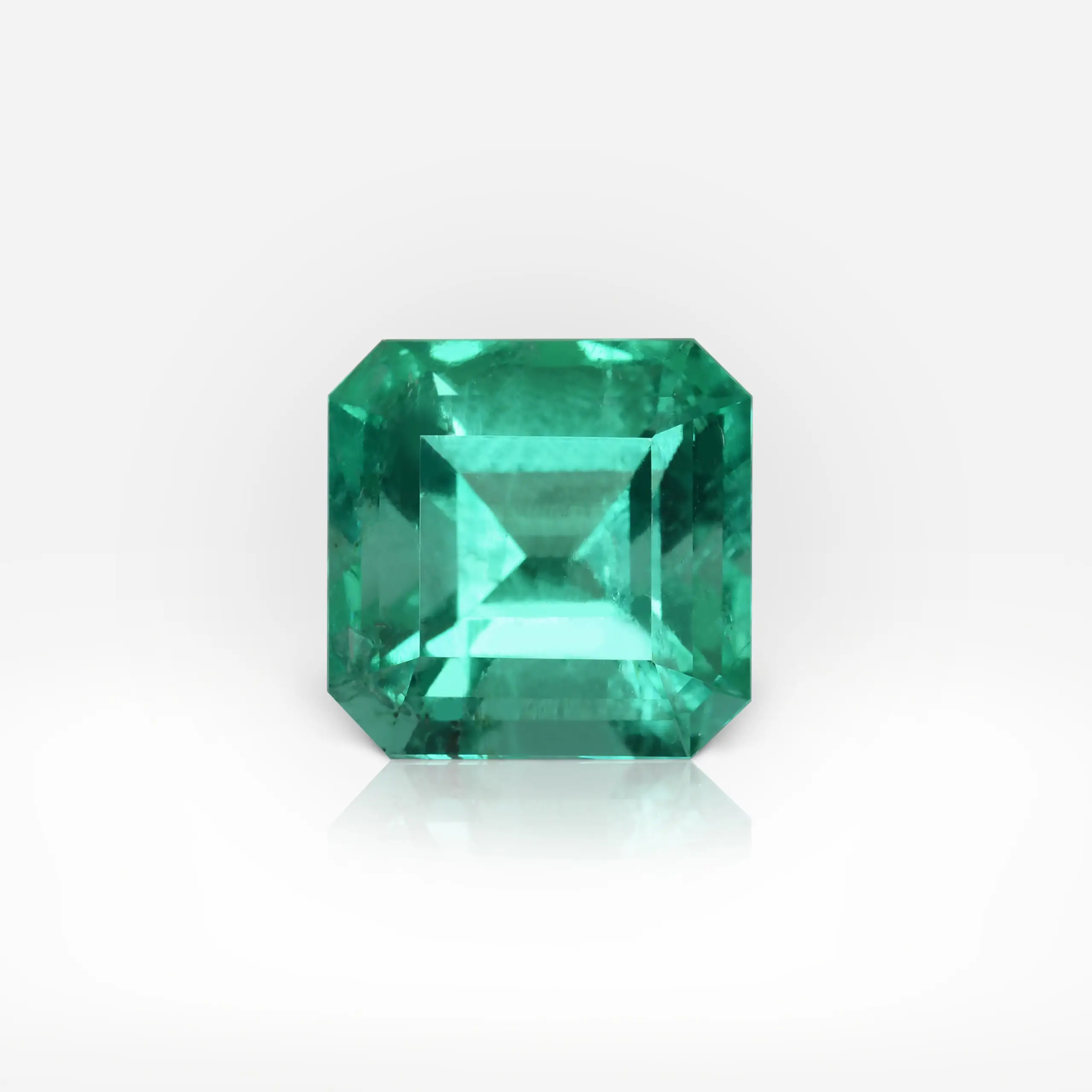 4.61 carat Octagonal Shape Intense Green Colombian Emerald CGL - picture 1