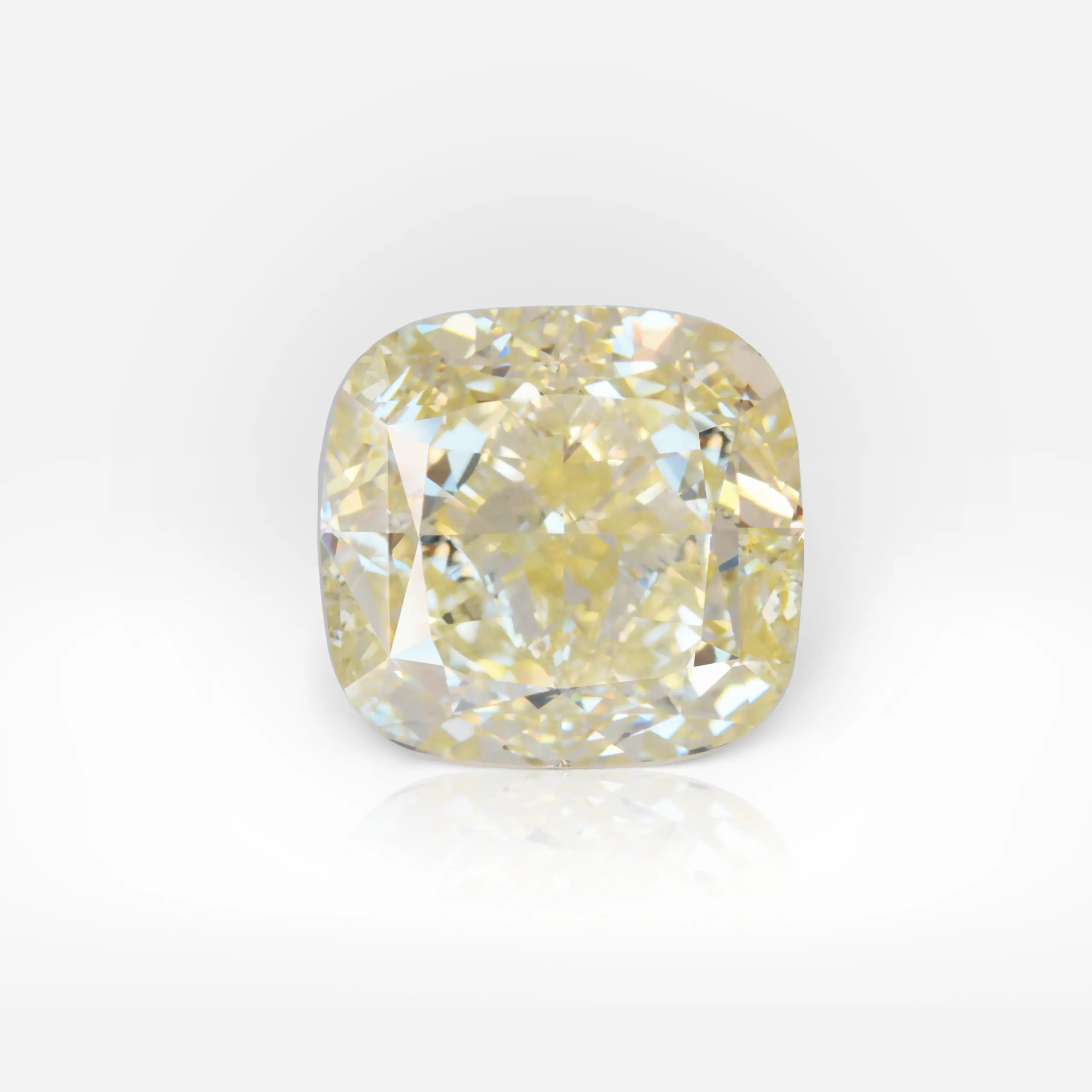 6.10 carat Light Yellow (W-X) SI1 Cushion Shape Diamond IGI - picture 1