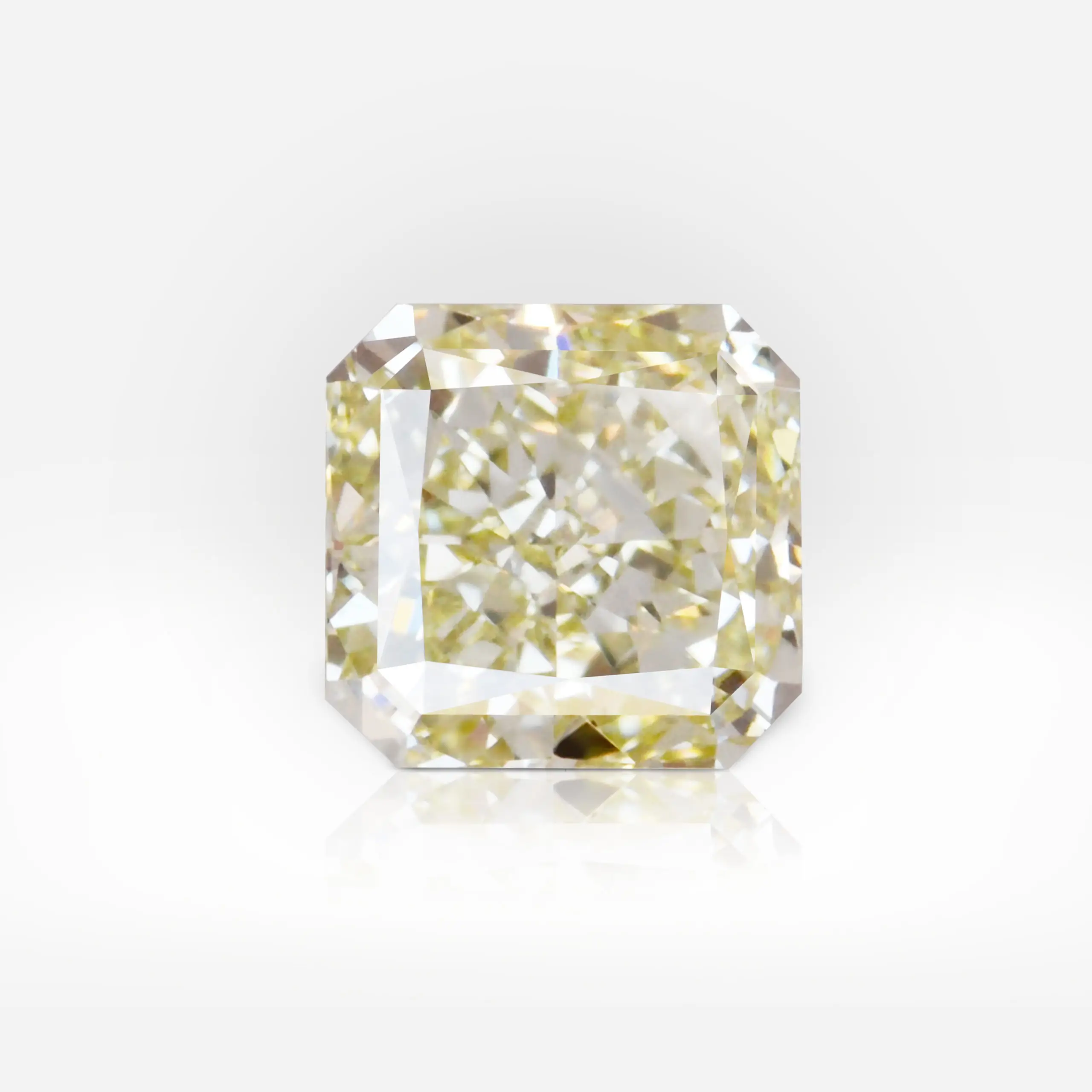1.04 carat Fancy Light Greenish Yellow SI1 Radiant Shape Dimond GIA - picture 1