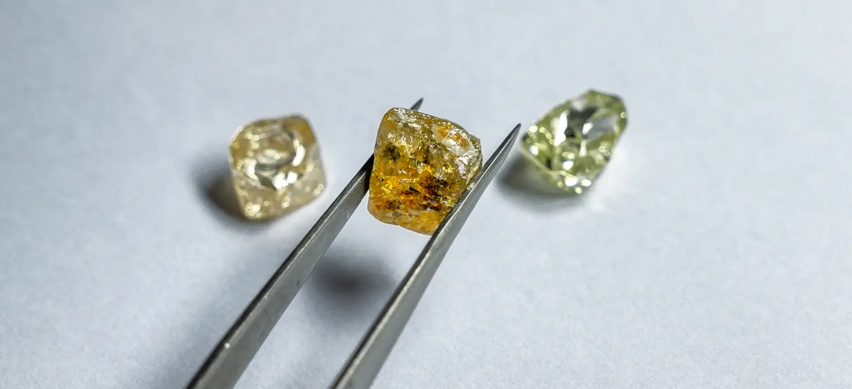 What makes diamond colored?