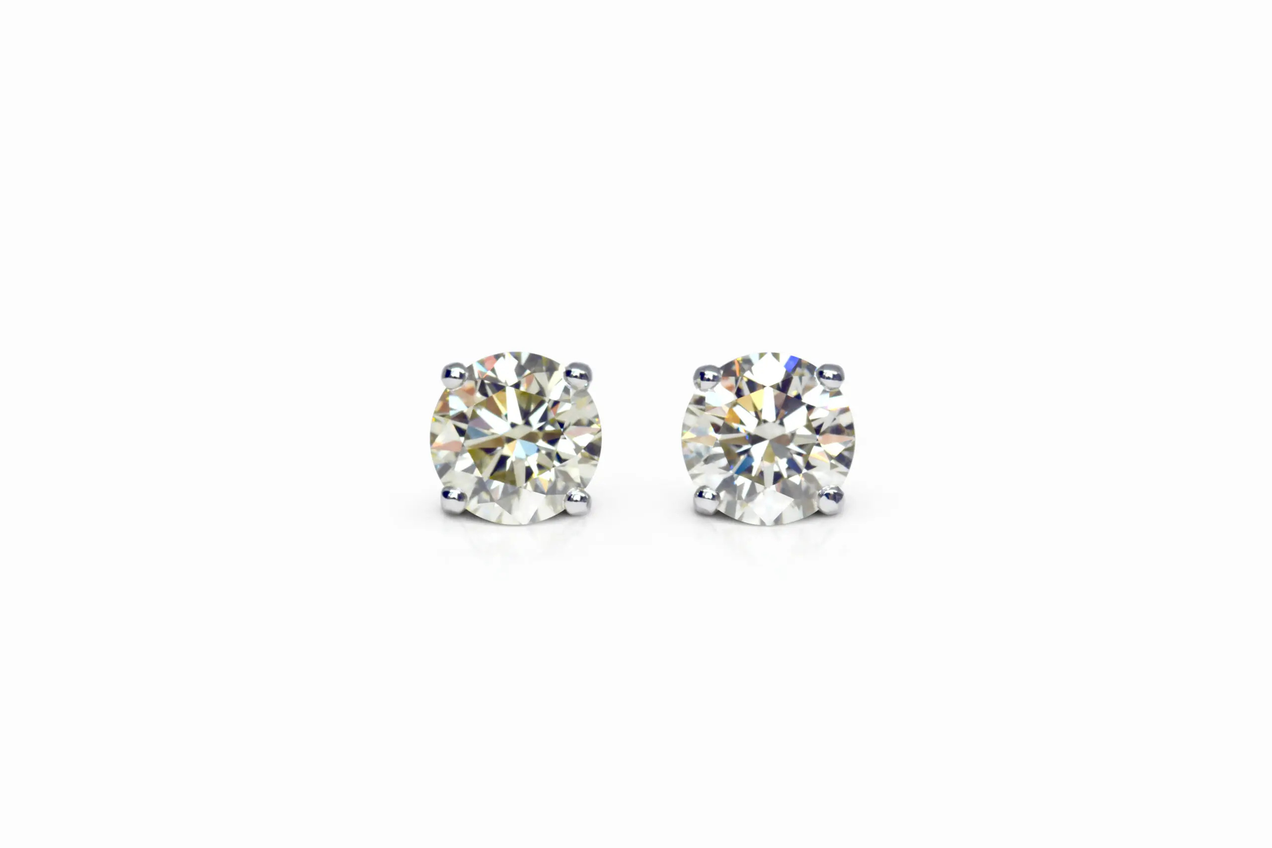 1.50 and 1.50 carat Pair of U-V / O-P VS2 Round Shape Diamonds Studs GIA