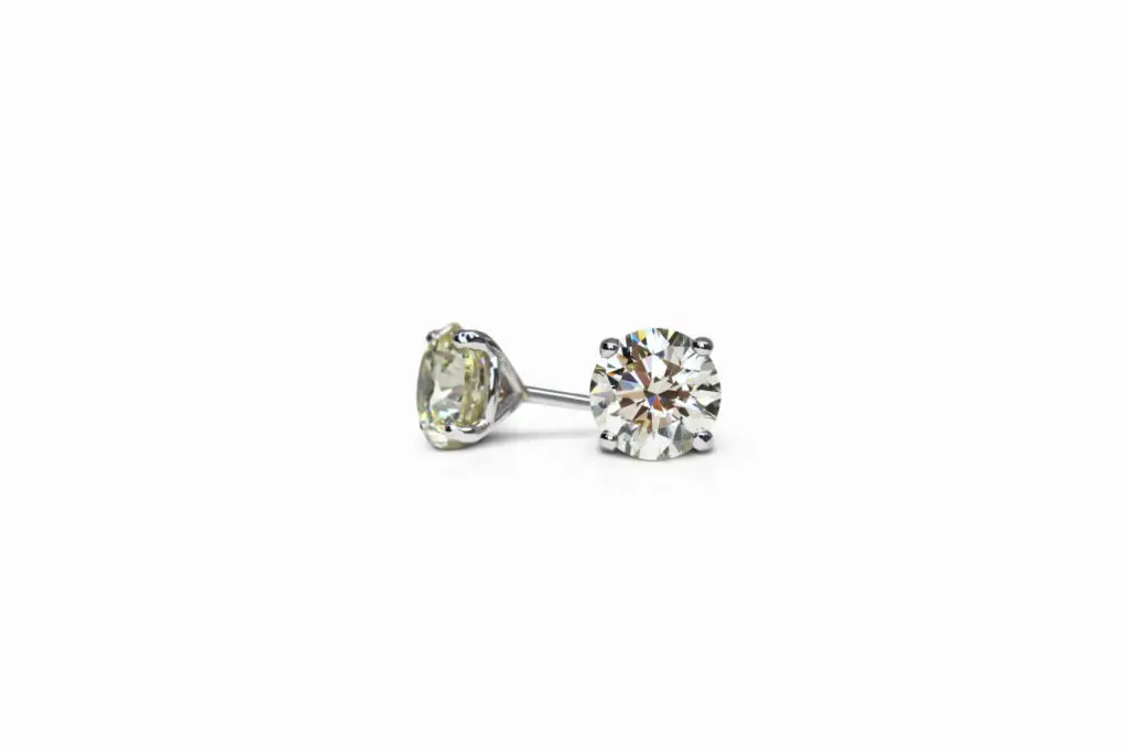 1.50 and 1.50 carat Pair of U-V / O-P VS2 Round Shape Diamonds Studs GIA - picture 1