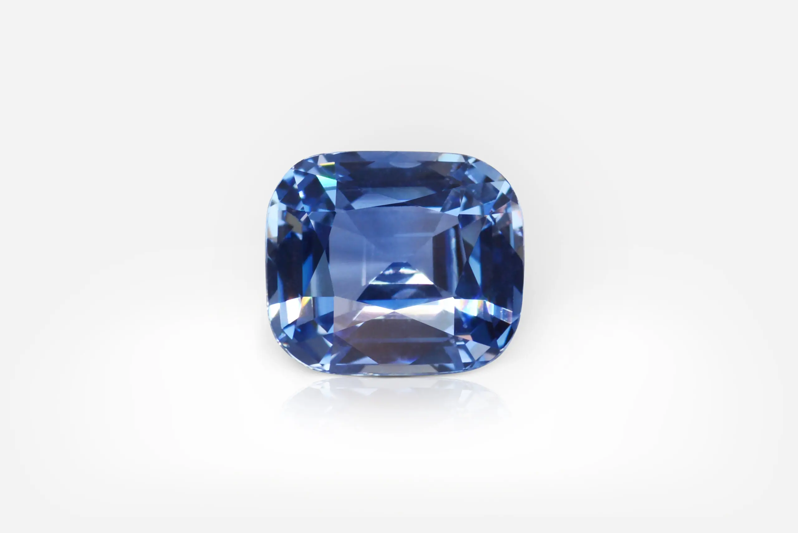 2.89 carat Blue Sapphire Cushion Shape - picture 1