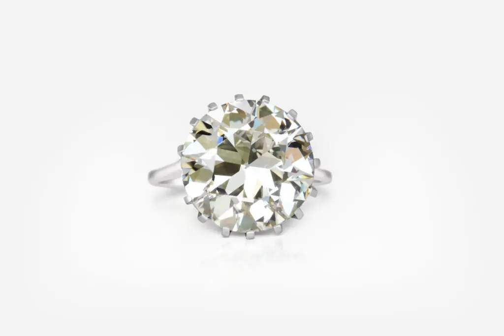 7.46 carat Q-R Circular Brilliant VS1 Diamond Ring GIA