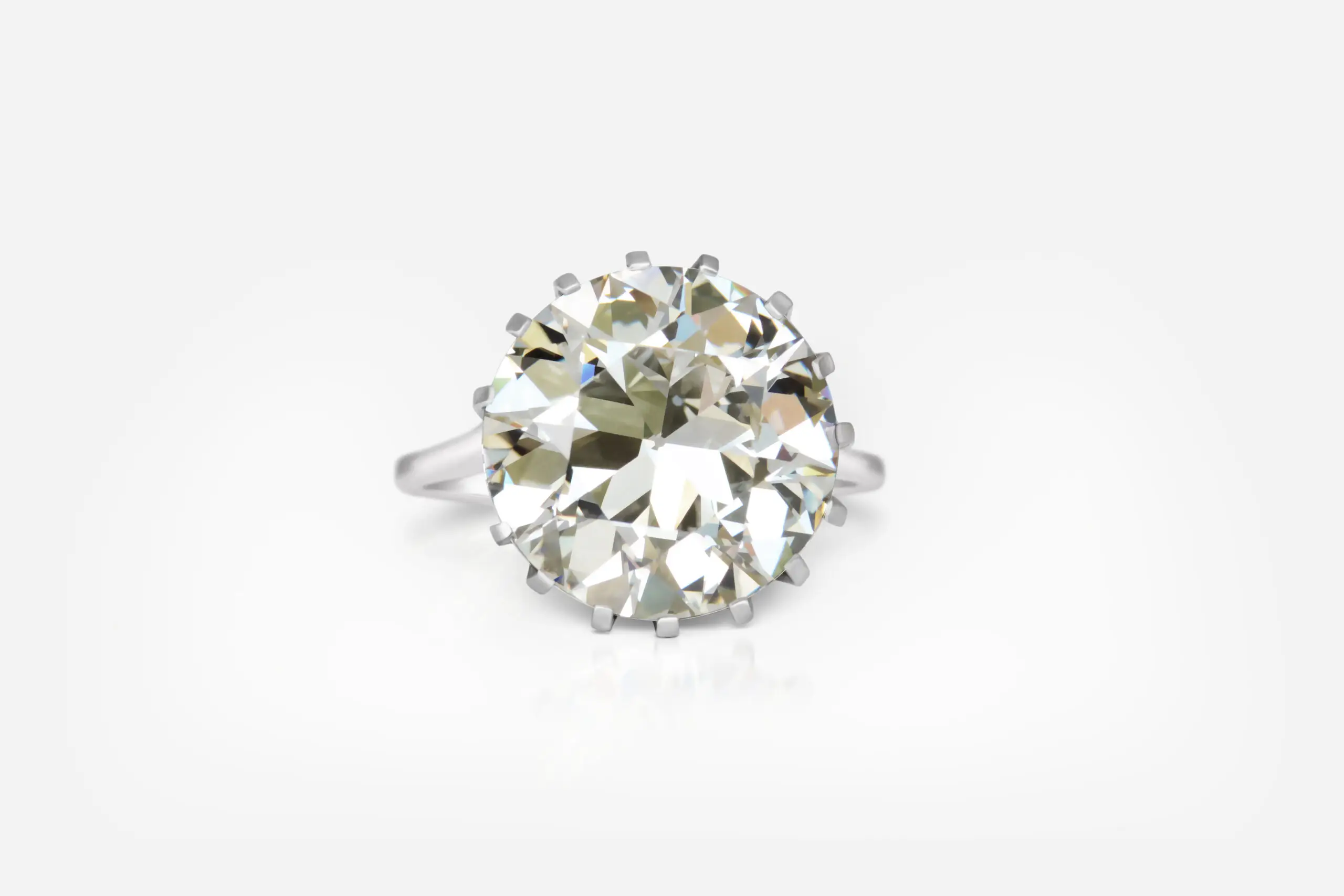 7.46 carat Q-R Circular Brilliant VS1 Diamond Ring GIA - picture 1