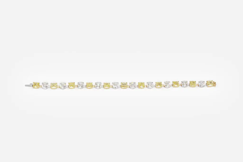 21 carat F-H / Fancy Yellow Round / Cushion shape Diamond Bracelet - picture 1