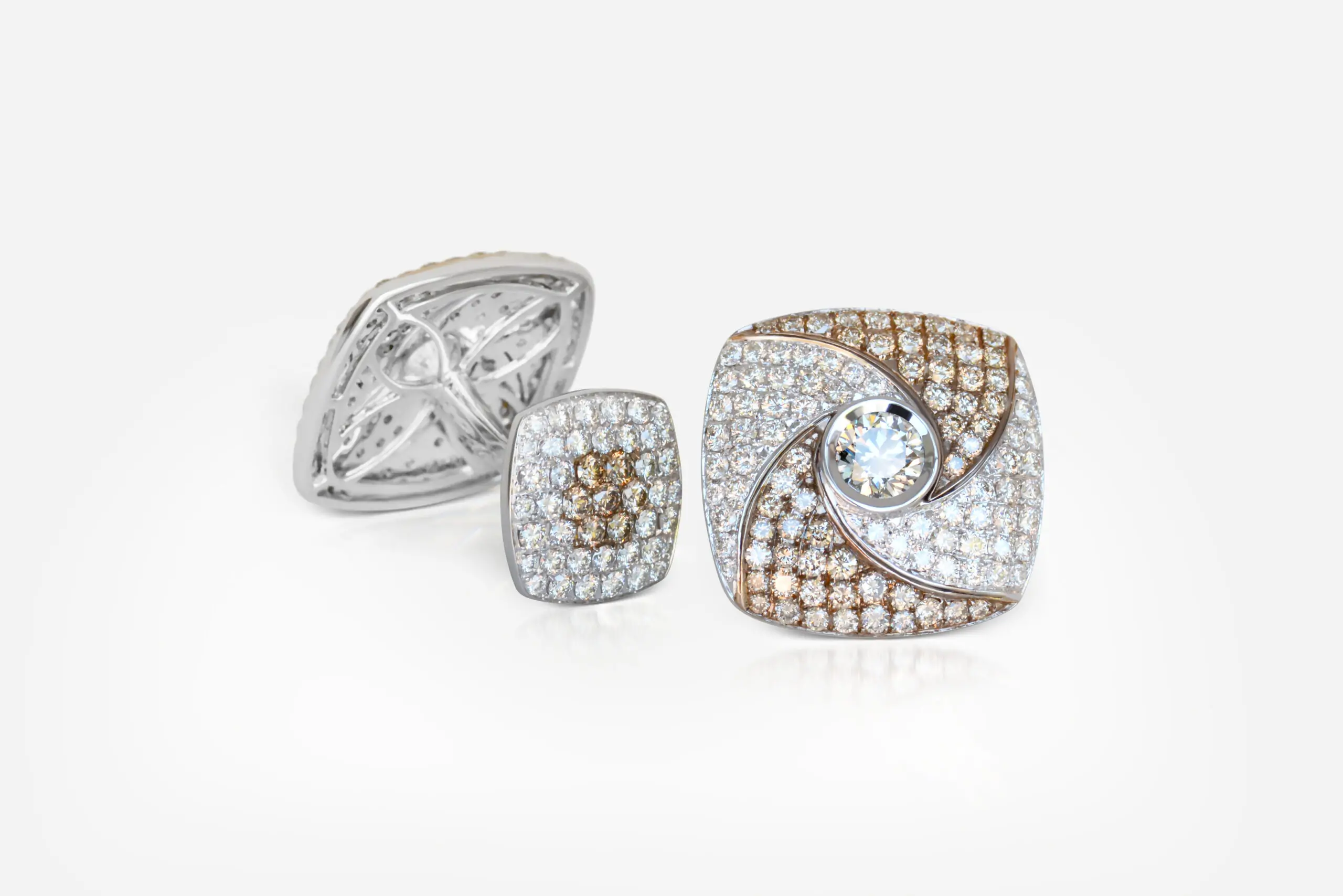5.83 carat Diamond Cufflinks - picture 1